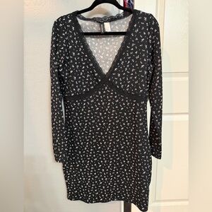 H&M DIVIDED Black Floral Long Sleeve Dress